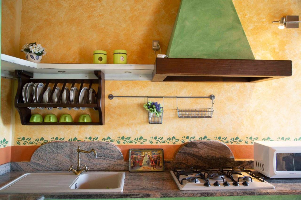 Casa Vacanze Le Tre Casette Ameglia Dış mekan fotoğraf